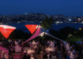 رستوران لوکس Sunset Grill & Bar در استانبول با منظره شبانه بسفر و فضای تراس شیک